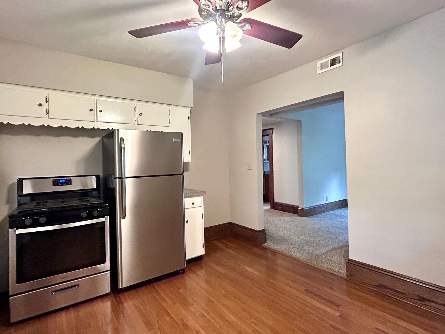 2 bed, 926 sqft, $1,040 — Photo 4