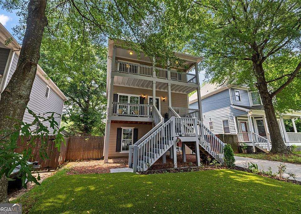 1st image of 944 Herndon St NW