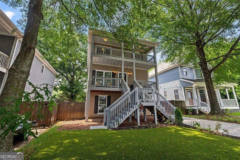 944 Herndon St NW photo 1