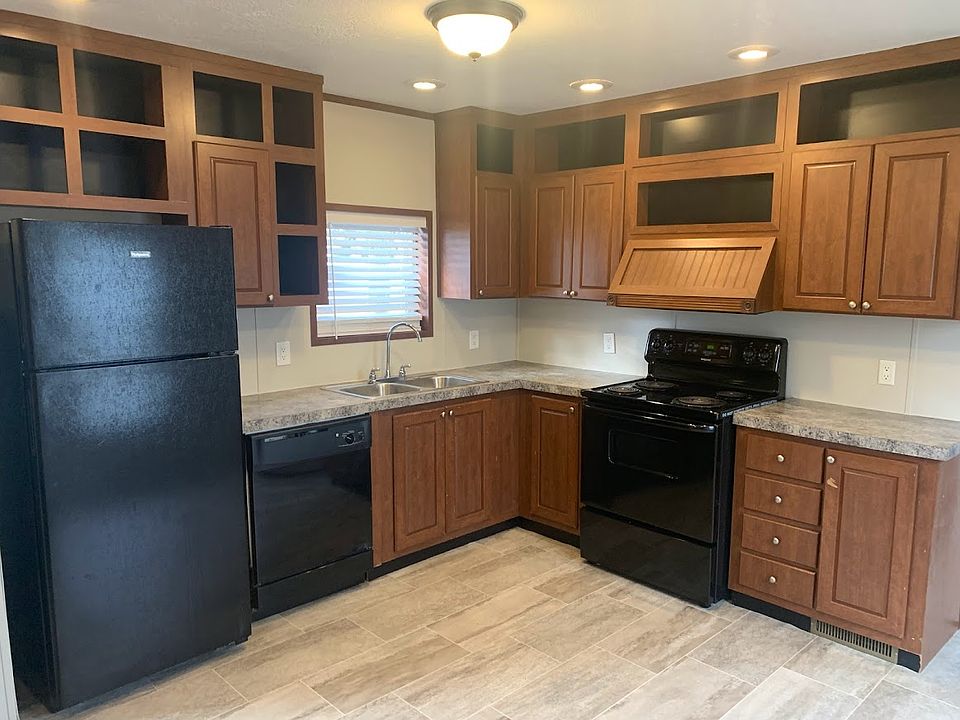 1st image of 47 Bluebird Hill Dr #125