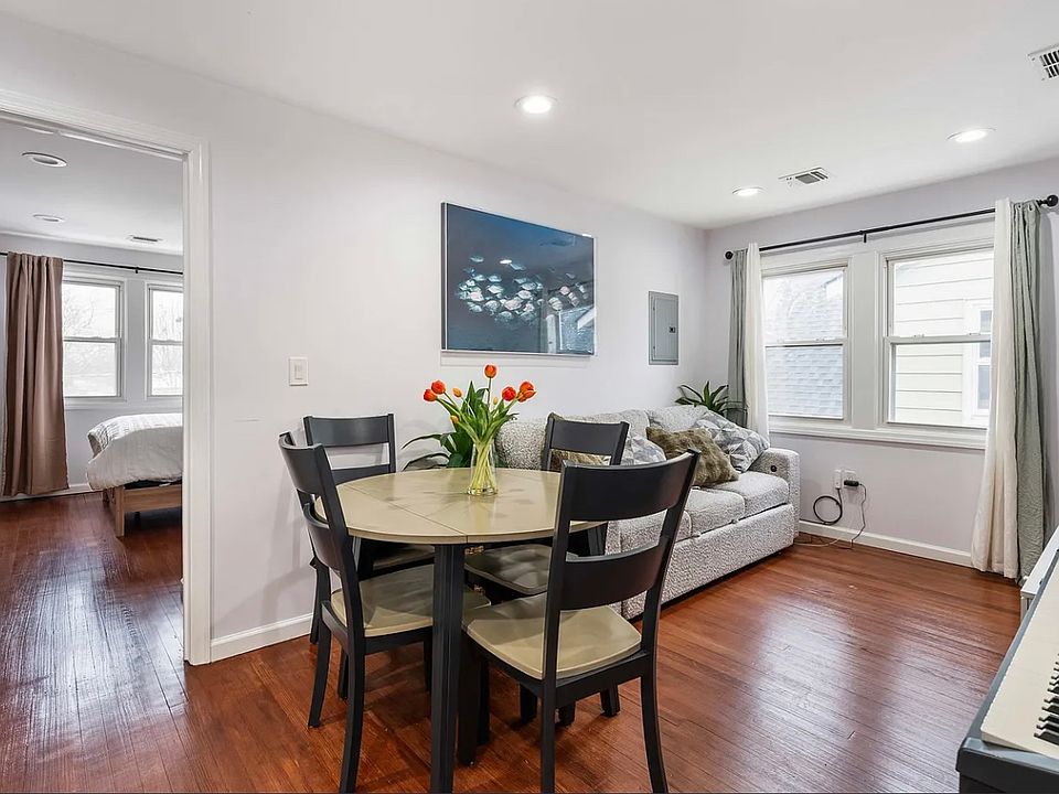 1st image of 106 Speer Ave Floor 3