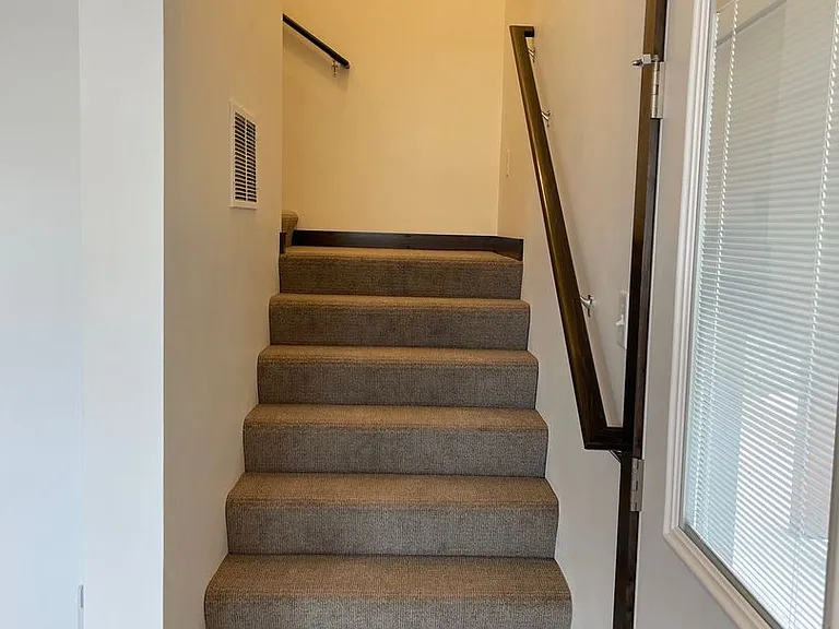 605 Black Diamond St — Photo 5