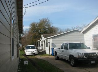 1515 6th St, Hempstead, TX 77445