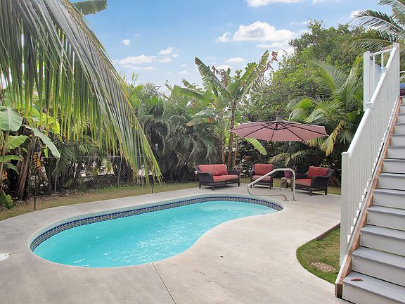 5th image of 29222 Coconut Palm Dr