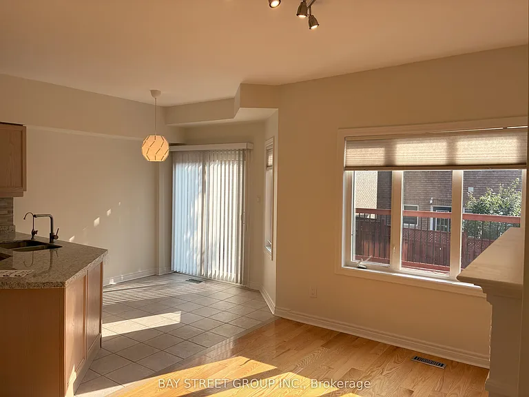 85 Kimono Cres — Photo 16