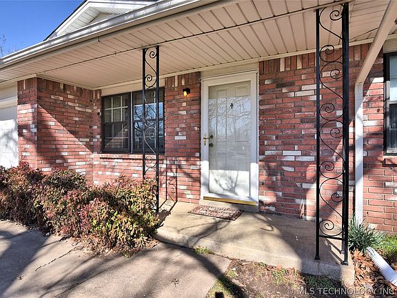 2nd image of 383 E Glenpool Blvd
