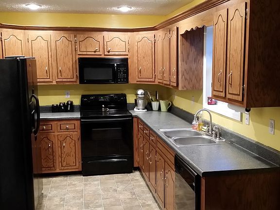3rd image of 163 Highland Hills Dr