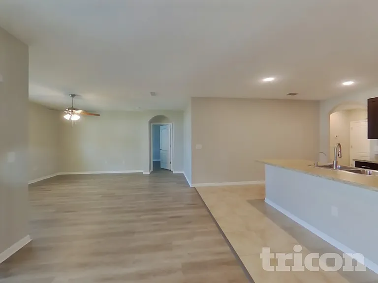 5994 Churchill Square Way — Photo 4