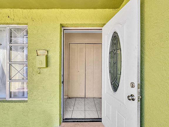 5th image of 3400 NW 39th Avenue