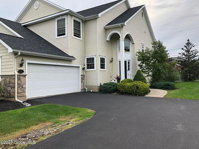 2nd image of 11 Davis Court