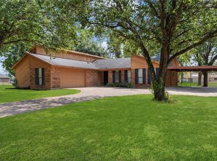 405 Clover Ln, Bossier City, LA 71112