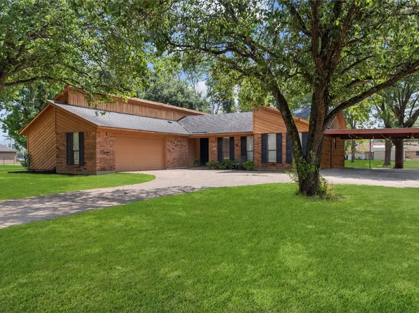 405 Clover Ln, Bossier City, LA 71112