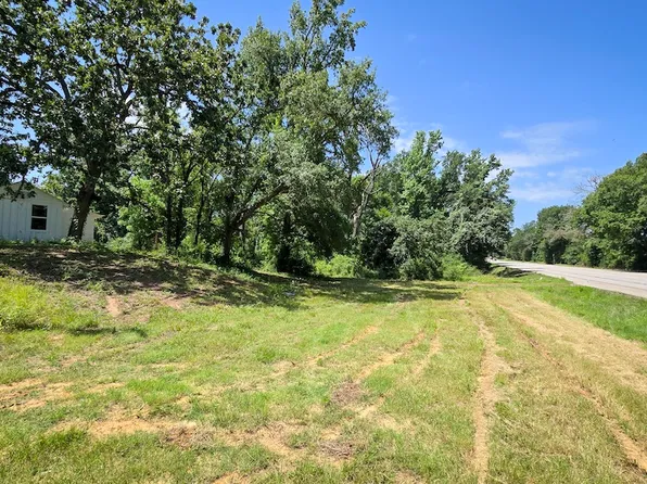 17120 Fm 832, Buffalo, TX 75831