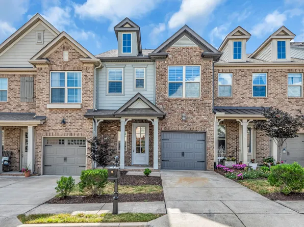 1477 Channing Dr, Thompsons Station, TN 37179