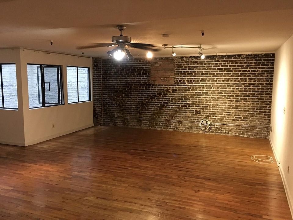 2nd image of 635 C St APT 208