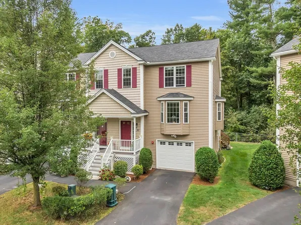 30 Cricones Way Unit 12, Tyngsboro, MA 01879