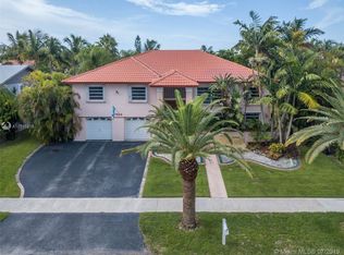 7924 SW 199th Ter, Miami, FL 33189