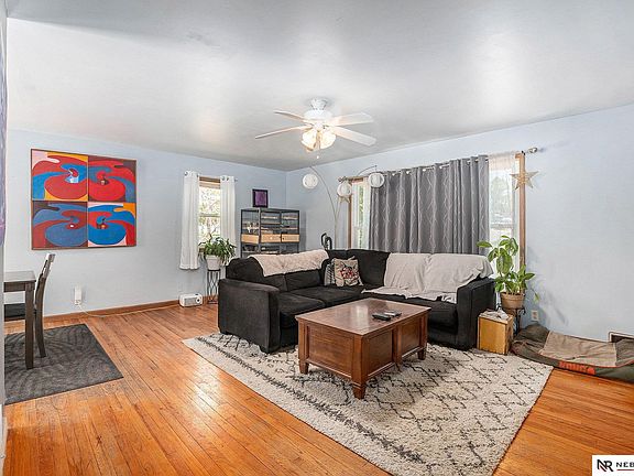 5th image of 7610 Parker St