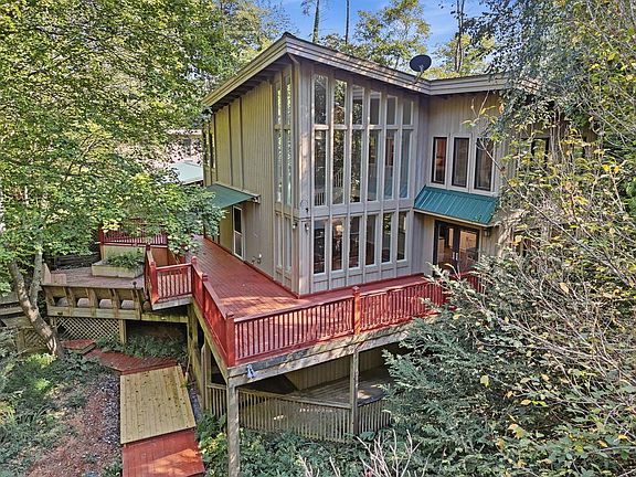 2nd image of 210 Cornett Dr