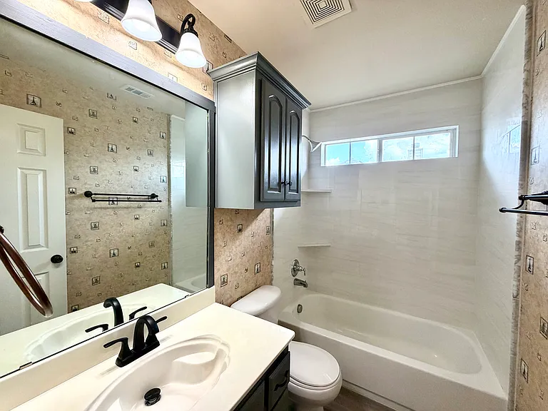 7204 Crane Dr — Photo 5