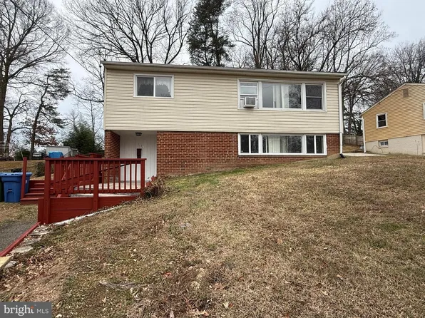 1515 Frances Dr, Woodbridge, VA 22191