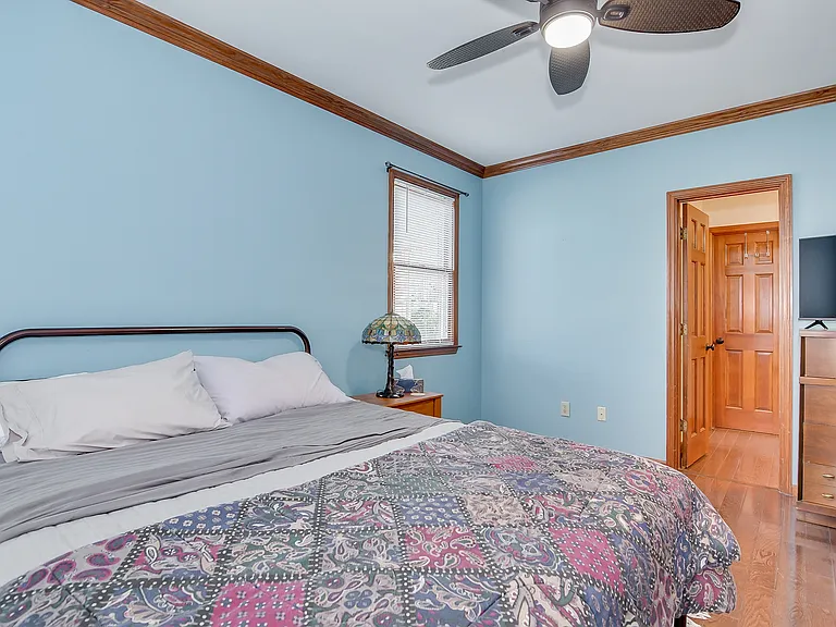 4117 Knollcrest Cir N — Photo 11