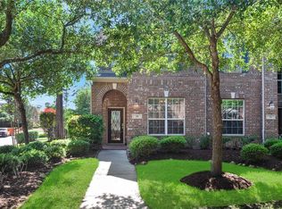 19 Umbria Ln, Spring, TX 77382