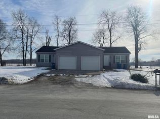 1820 7th Ave, Silvis, IL 61282