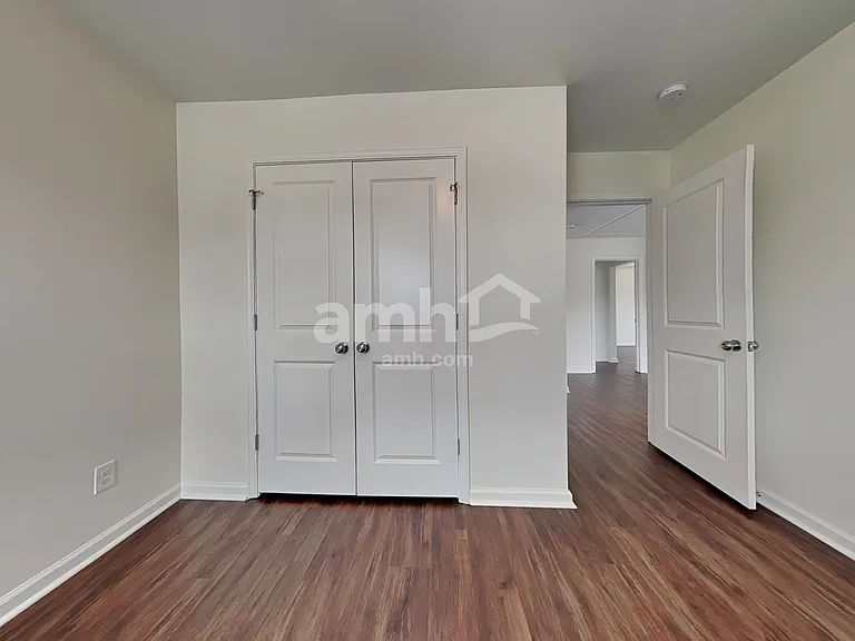 103 Westover Dr — Photo 14