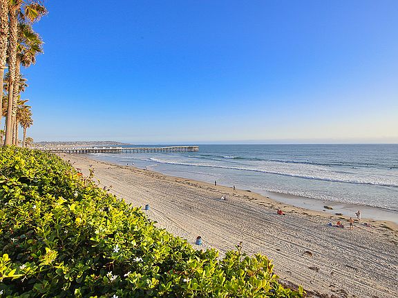 5th image of 4767 Ocean Blvd Unit 811