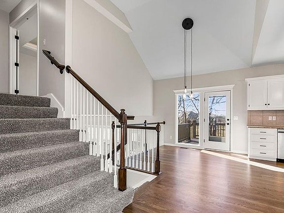 5th image of 10416 N Cypress Ave