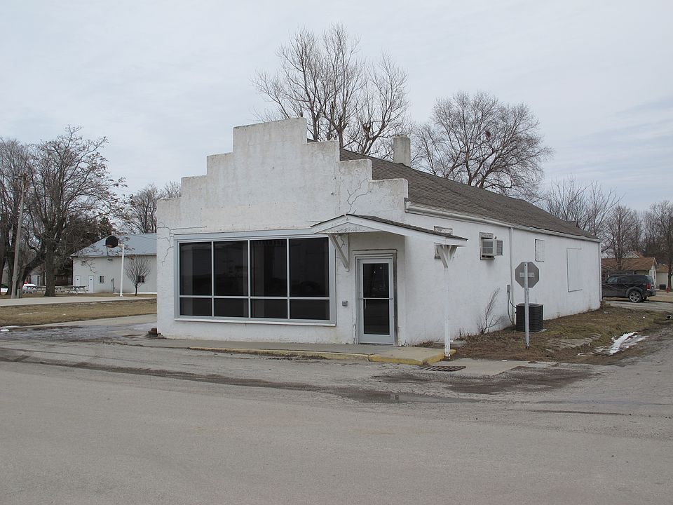 1st image of 305 Broadway Ave