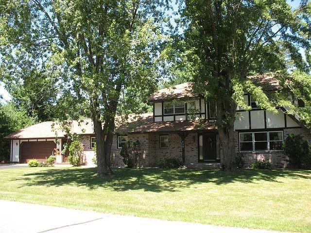 1st image of 439 Brentwood Dr