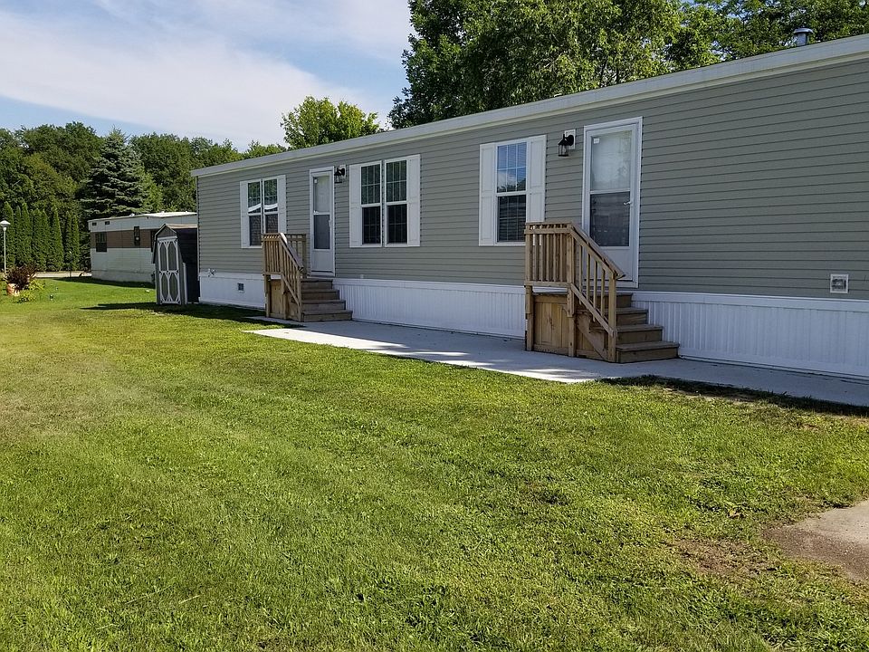 1st image of 2875 N Lakeshore Dr #549