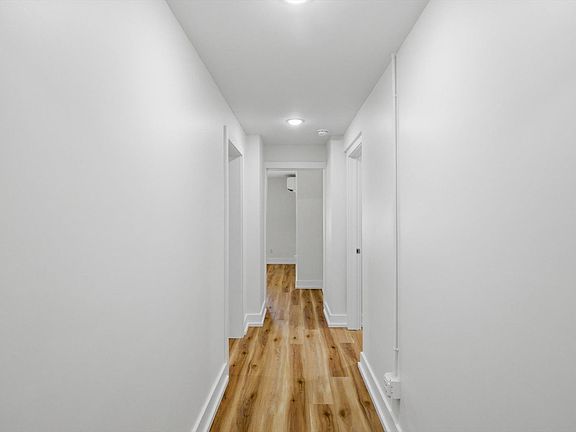 5th image of 2113 E Madison Ave Unit C