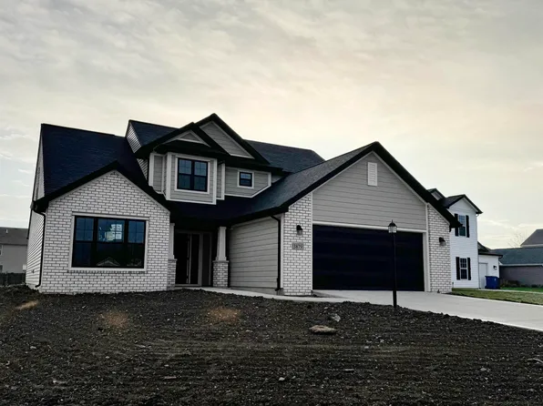 3879 Sun Stone Way, New Haven, IN 46774