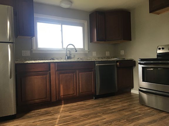 3rd image of 516 Franklin Ave