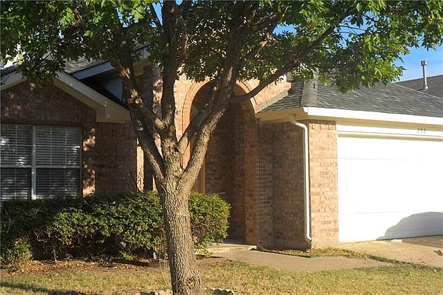 1st image of 202 Grassy Creek Dr