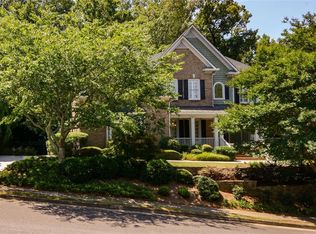 570 Trowbrook Rd, Atlanta, GA 30328