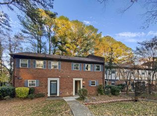 5808 Nottoway Ct APT B, Raleigh, NC 27609