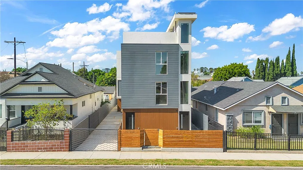 4 bed, 1850 sqft, $4,500 — Photo 2