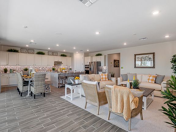 5th image of 17147 W Las Palmaritas Dr