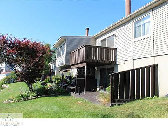 3rd image of 2058 Lac Du Mont Dr