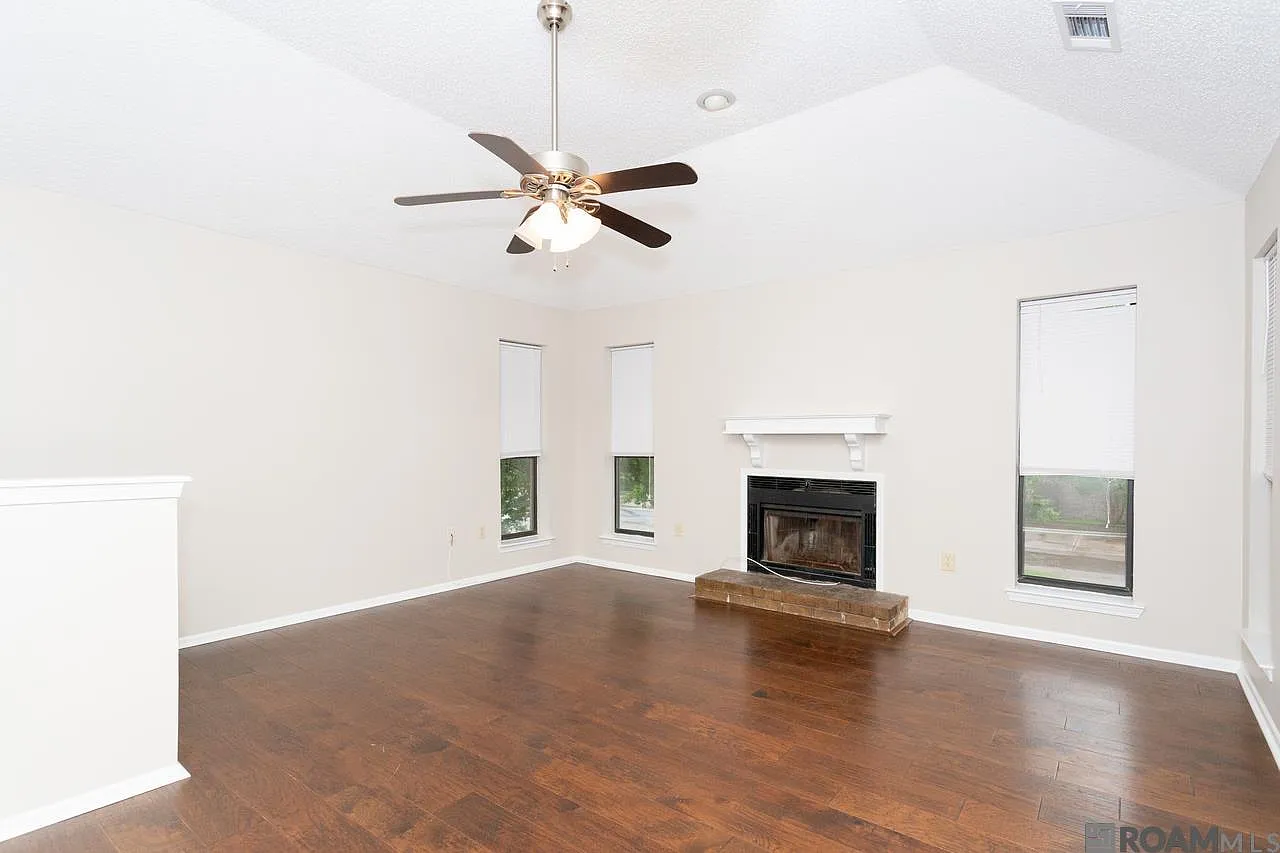 1 bed, 780 sqft, $1,100 — Photo 4