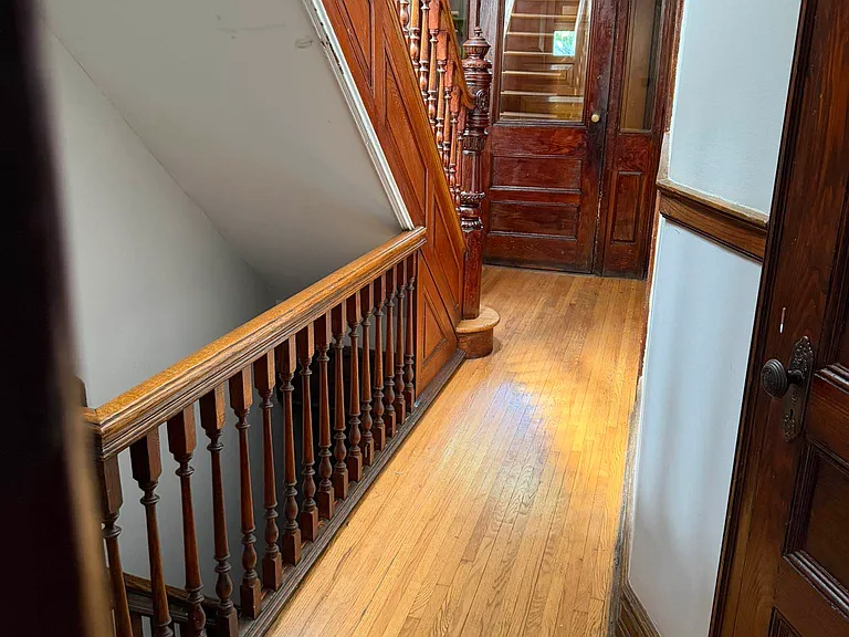 236 E 5th St #PARLOR — Photo 15
