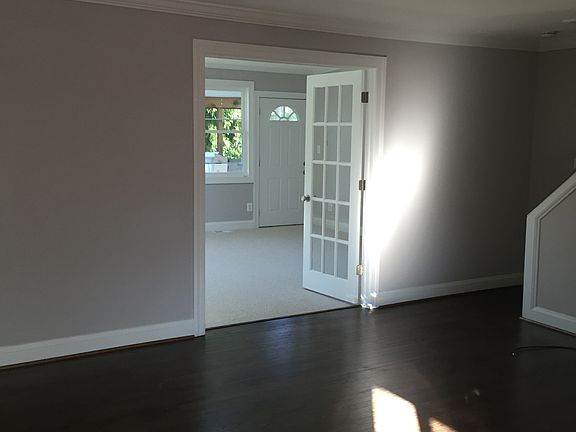 3rd image of 5813 Vandegrift Ave