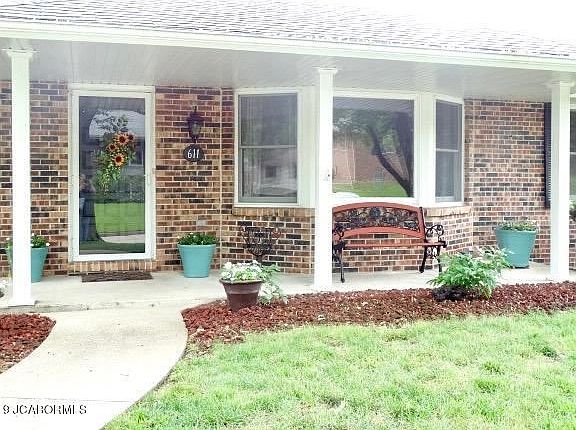 3rd image of 611 Meier Dr