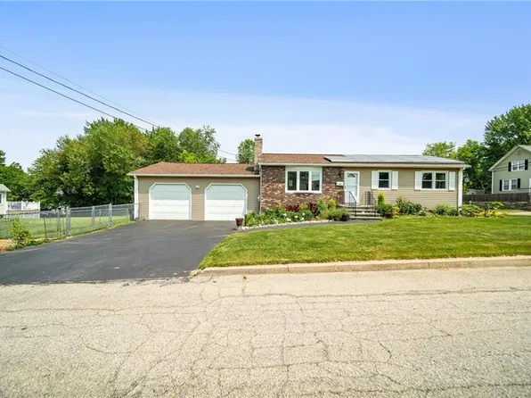 32 Myron St, West Warwick, RI 02893