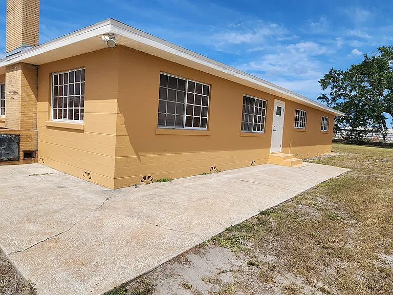 249 Story Rd — Photo 2