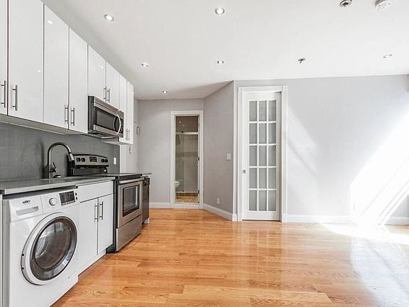4th image of 854 W 180th St APT 4D